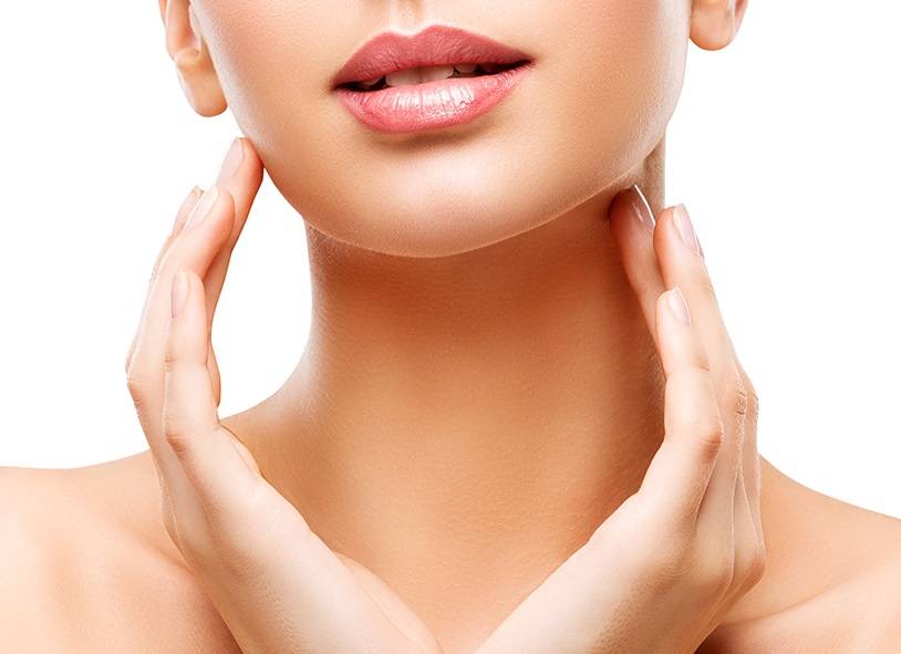 بشرة عنقك تكشف عمرك... هكذا تحافظين على شبابها