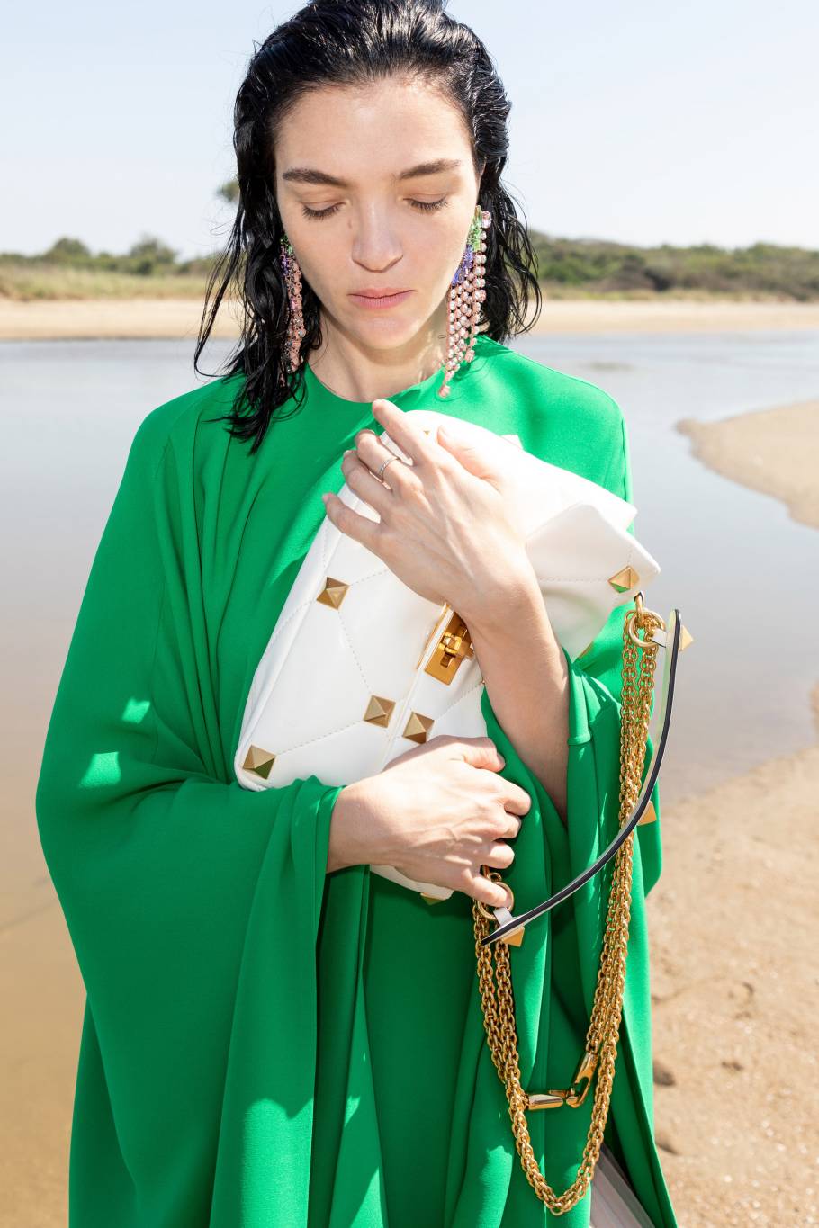 مجموعة تحمل راية المساواة Valentino Resort 2021