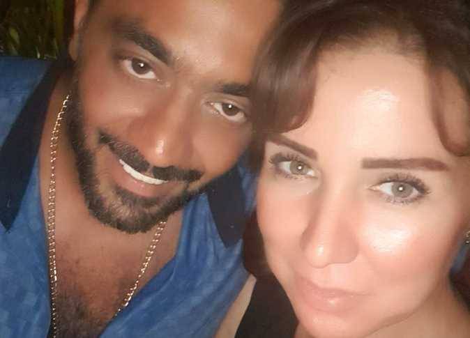 بالفيديو - أحمد فلوكس يروي أسراره وتفاصيل عودته لزوجته الأولى.. وهذا ما كشفته