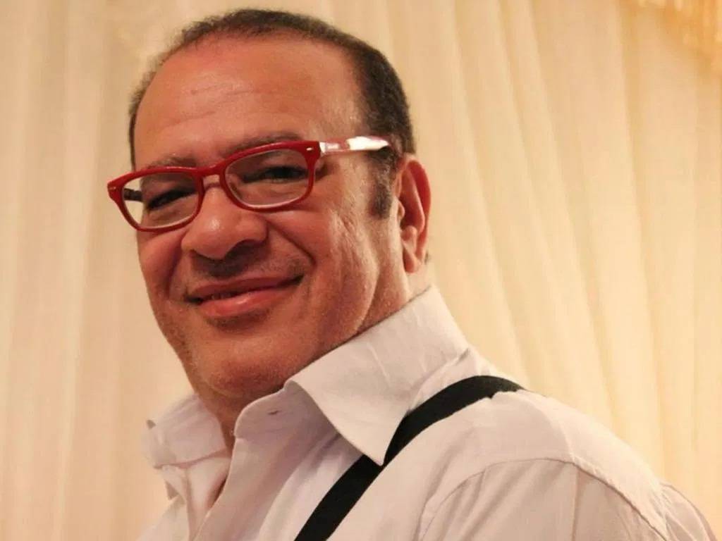 صلاح عبد الله يحذف صورة زوجته لهذا السبب