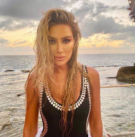 بالفيديو - مايا دياب تتعرض لموقف صادم يوم ميلادها