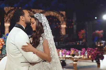 بعد حفل زفافه... أحمد خالد صالح يوجّه رسالة إلى والده الراحل بصورة