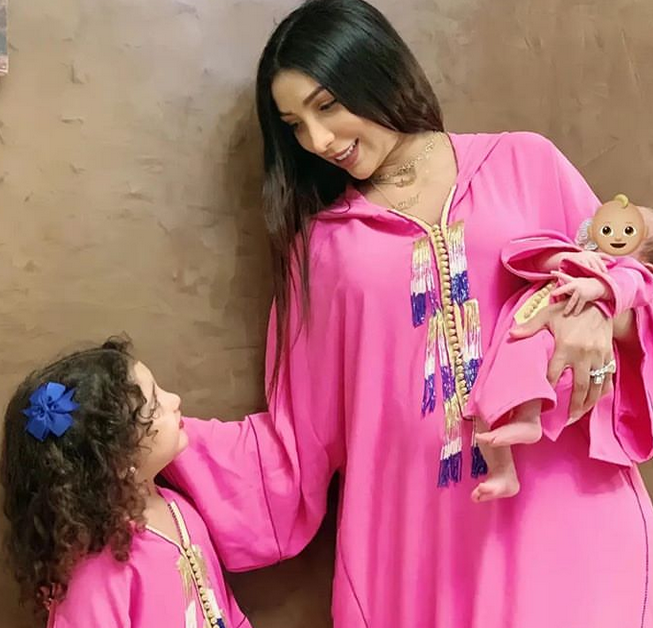 بالفيديو – دنيا بطمة تُظهر حقيقة خسارتها الوزن بالسروال الضيق... هكذا بدت