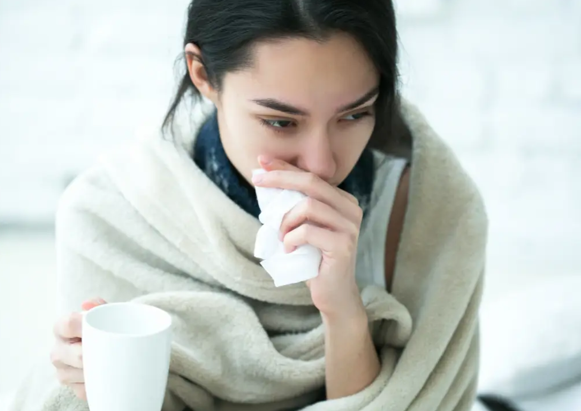 تقرير يكشف مدة عيش فيروس الإنفلونزا على الأسطح والجلد