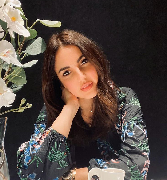 هل تعرّضت والدة درّة لوعكة صحية شديدة بسبب ما أشيع حول زواجها؟