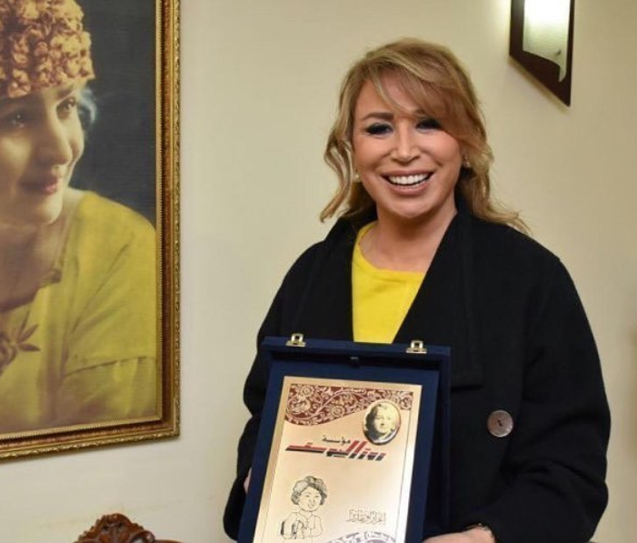 بالصورة والفيديو – ابنة إيناس الدغيدي تجذب الأنظار بجمالها ونعومتها