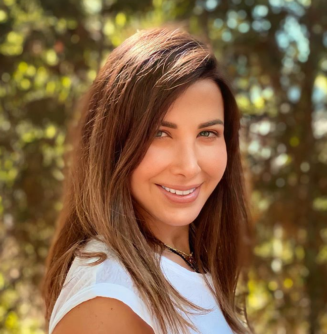 بالفيديو – نانسي عجرم تتعرّض لهذا الموقف المحرج خلال بث مباشر