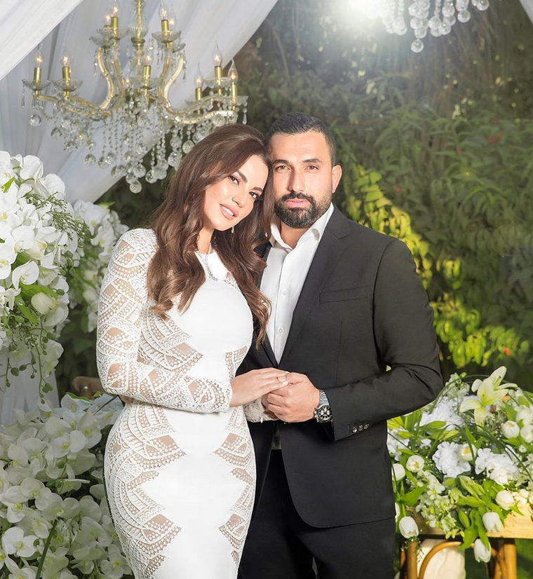 بعدما ارتدته خلال عقد قرانها... إليك سعر فستان درّة