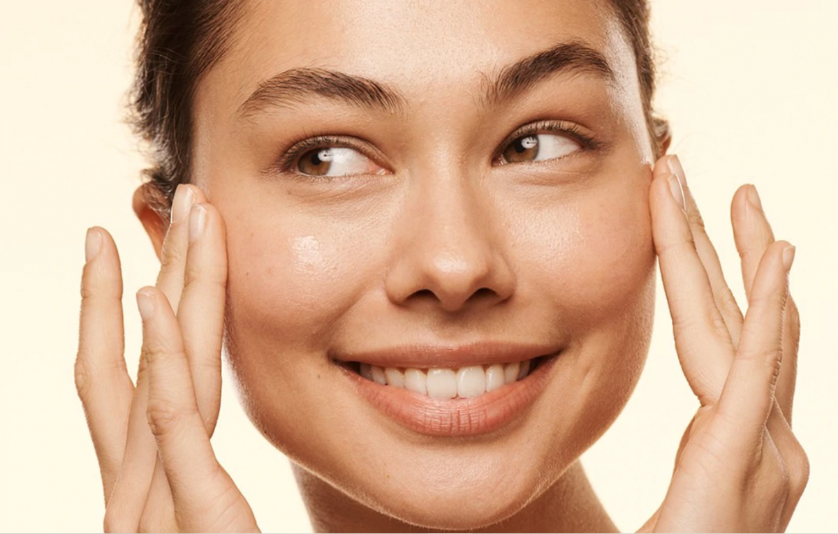 هكذا تستخدمين الملح والعسل لتنظيف مسامات بشرتك