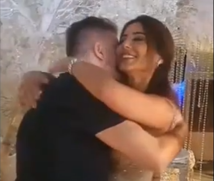 بالفيديو - مهيرة عبد العزيز ترقص مع زوجها برومنسية