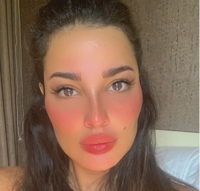 بالصور -  ابن نادين نسيب نجيم يسرق الأضواء بما فعله أمام الكاميرا