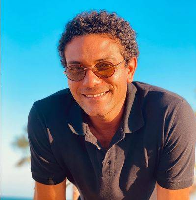 بالفيديو - آسر ياسين يعلن إصابته بكورونا بطريقة غير متوقعة ويتّخذ هذه الإجراءات