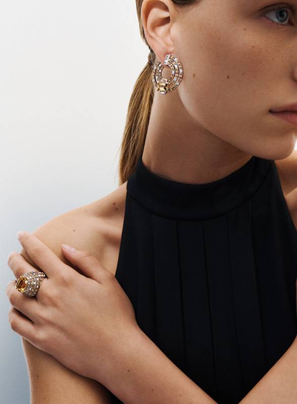 خاتم آستر روج بالذهب الأبيض والذهب الأصفر، روبية واحدة مقطعة 3,05 قيراطًا وألماس 1,99 قيرطًا.