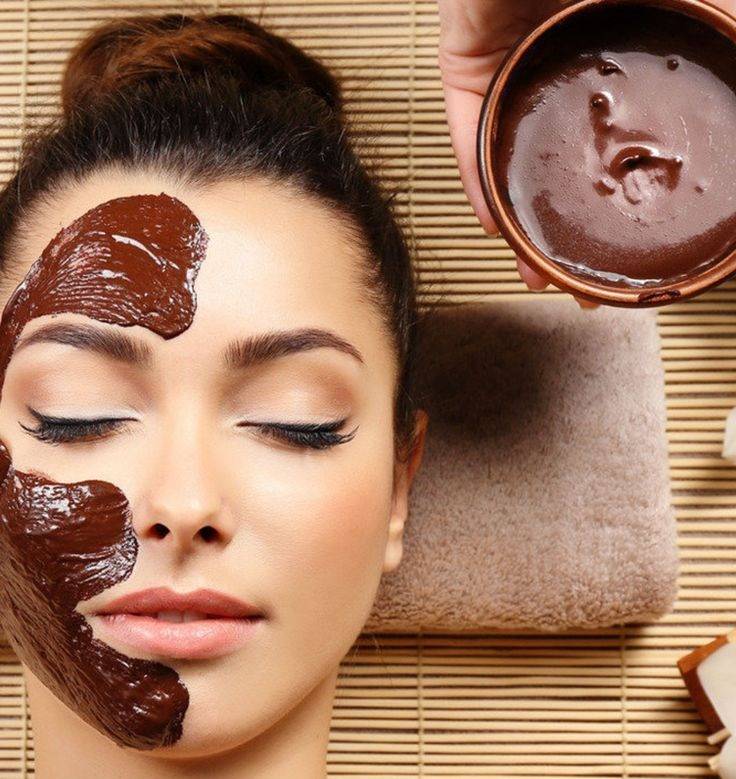 قناع منزلي يعيد الشباب إلى بشرتك في ليلة واحدة