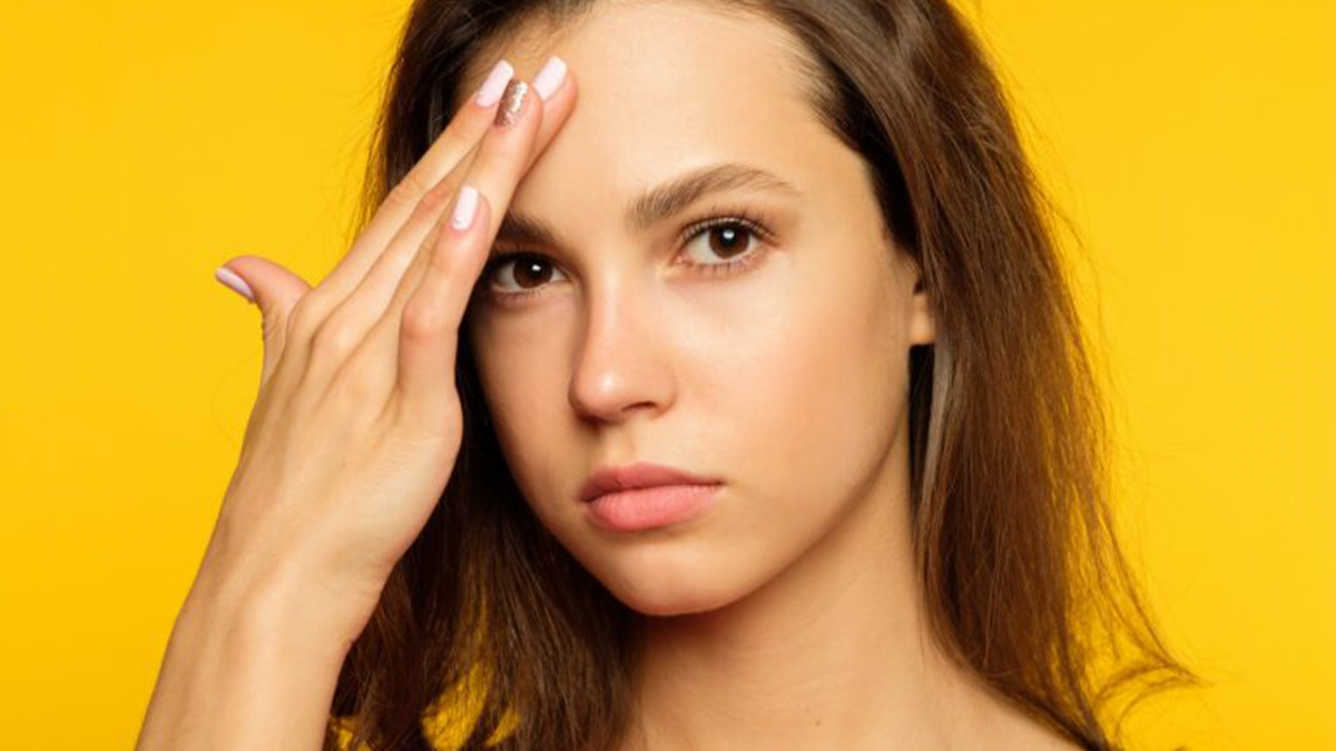 بالليمون والعسل والسكر تنظّفين بشرتك من كل الرؤوس السوداء