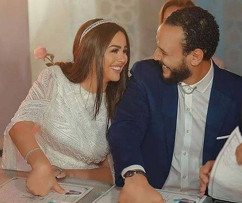 بالفيديو - والدة هنادي مهنى الأوروبية تخطف الأنظار بجمالها.. تعرفوا إليها