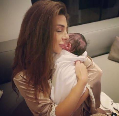 بالفيديو - ميريام فارس تصدم الجميع بنحافتها بعد الولادة... والجمهور يعلّق!