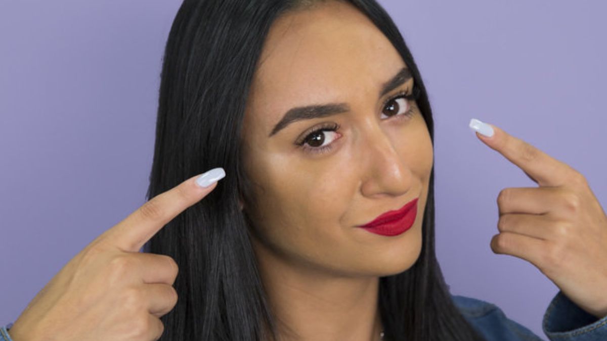 هل تساءلت يوماً عن سبب تساقط رموشك؟ إليك بعض الإجابات