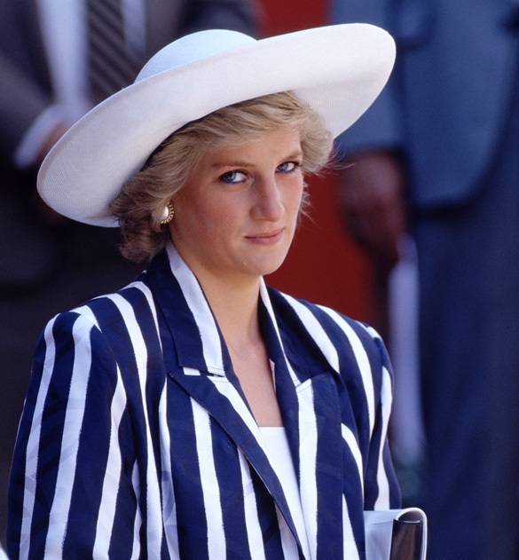 فيلم The Crown يعيد أبرز إطلالات الأميرة ديانا إلى الواجهة