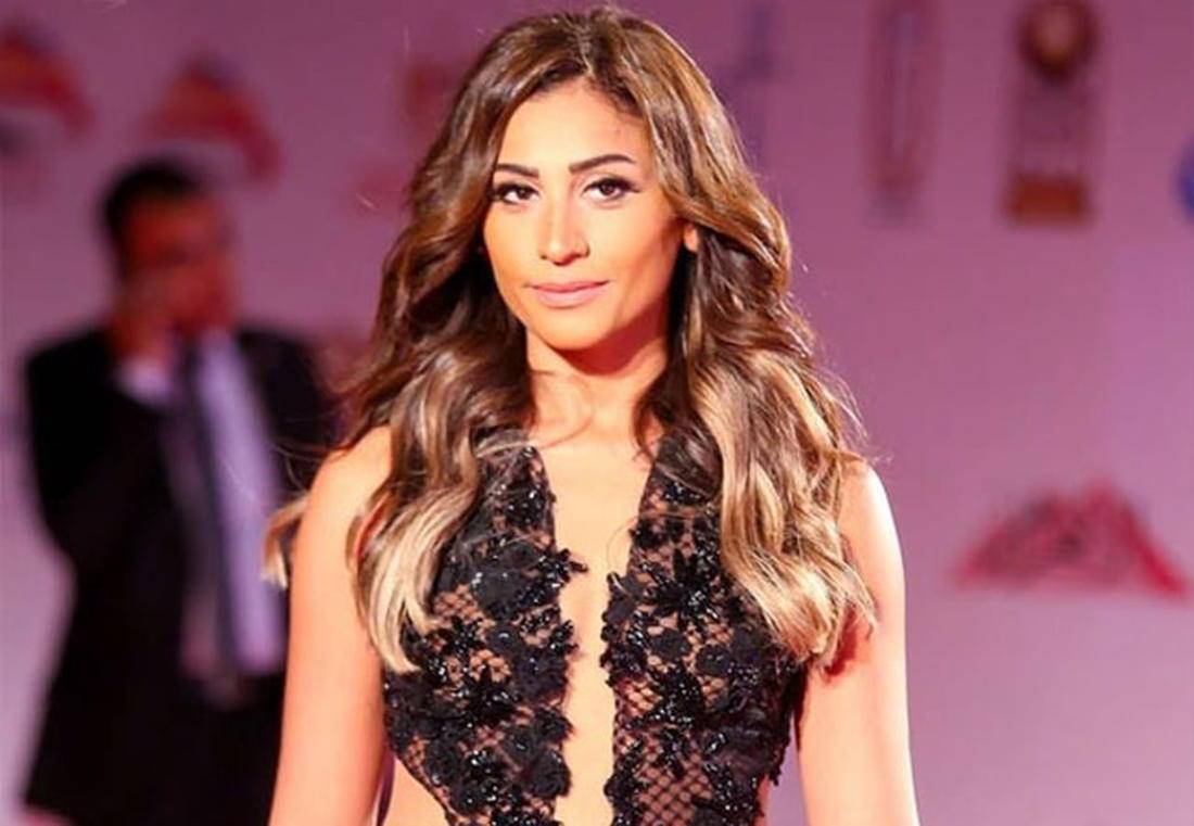دينا الشربيني تتجاهل أخبار انفصالها عن عمرو دياب بهذه الطريقة