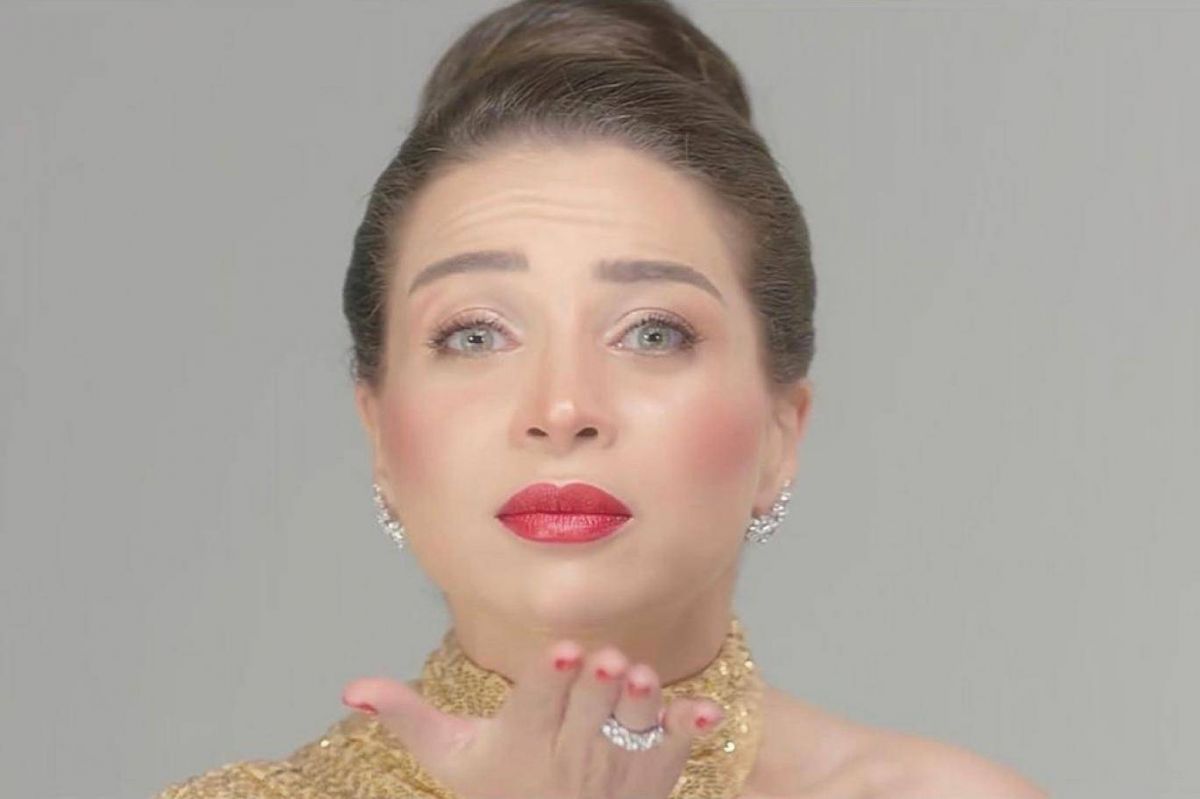 بالفيديو - مي عز الدين تقاطع الإعلام