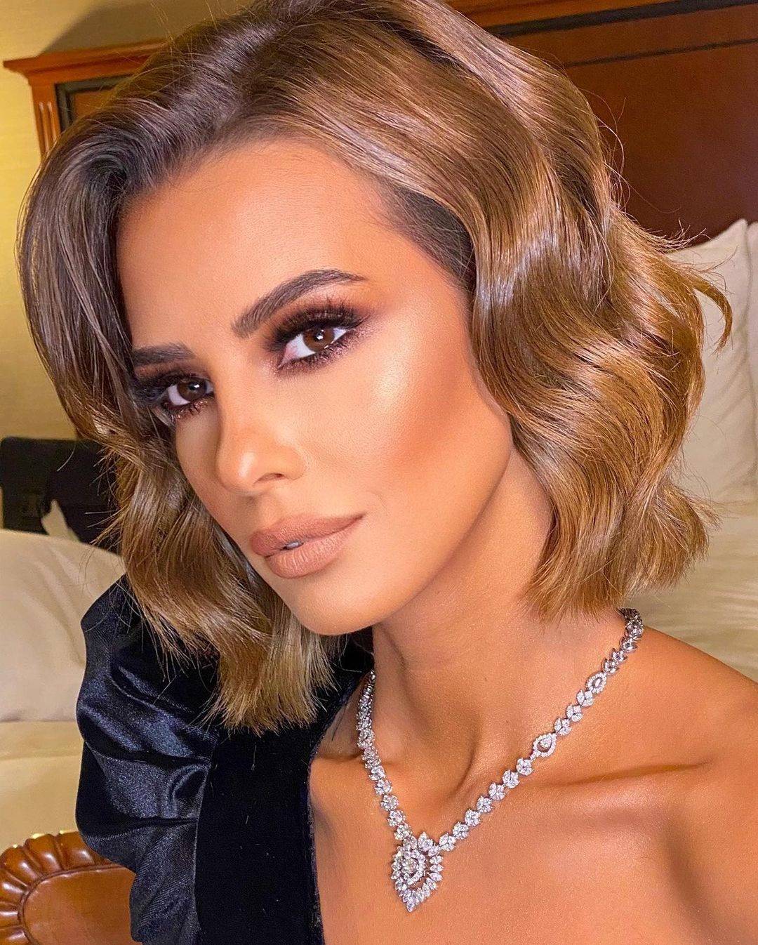 بعد انتقادها بسبب مناهضتها العنف ضد المرأة... إيمان العاصي تردّ بقسوة