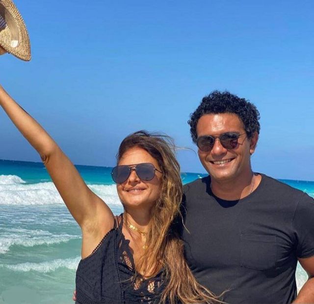 بالفيديو - نيللي كريم وآسر ياسين يشعلان مواقع التواصل على أنغام 