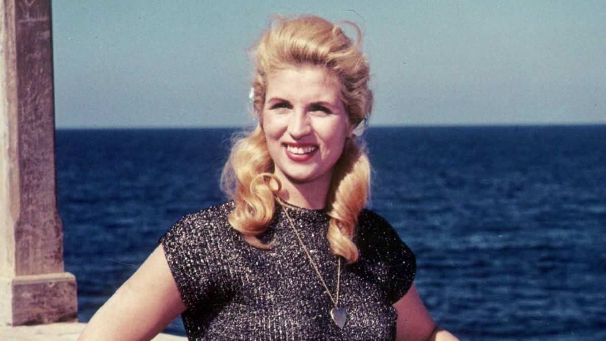 ٥ أقصر زيجات في الوسط الفني!