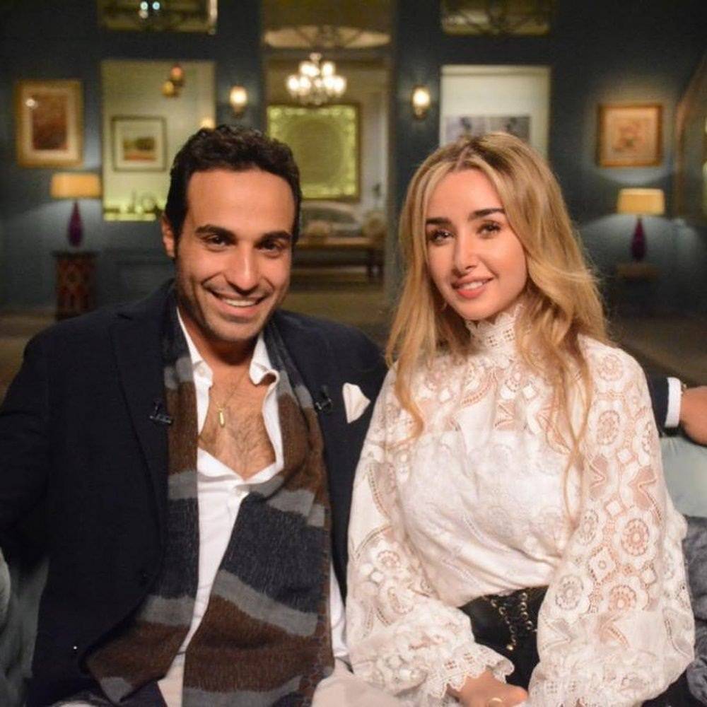 هنا الزاهد تتعرض لعضة كلب وأحمد فهمي يسخر منها