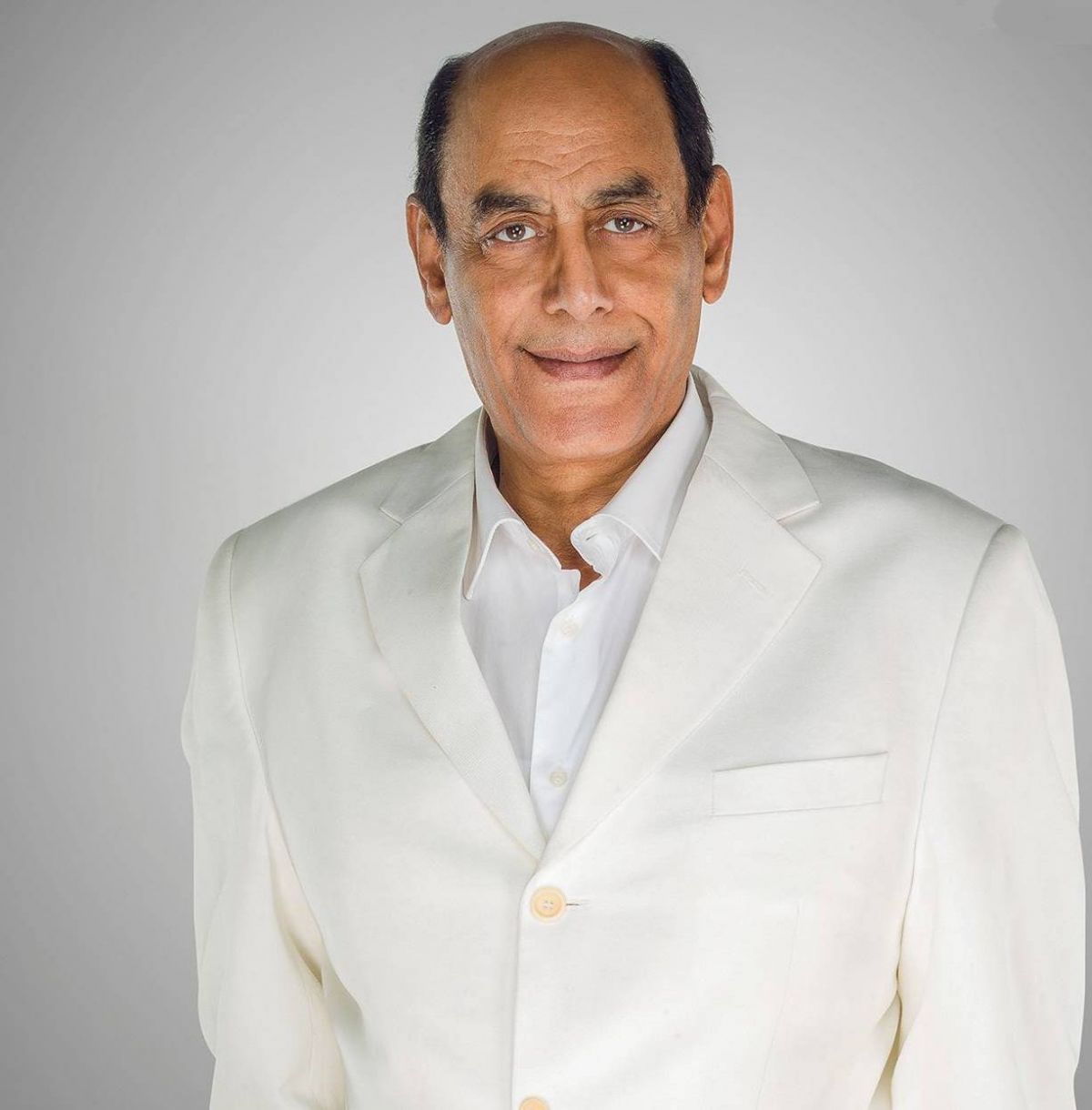 بالفيديو - أحمد بدير يدافع عن مي العيدان... وهذا ما قاله عن الدعوى القضائية