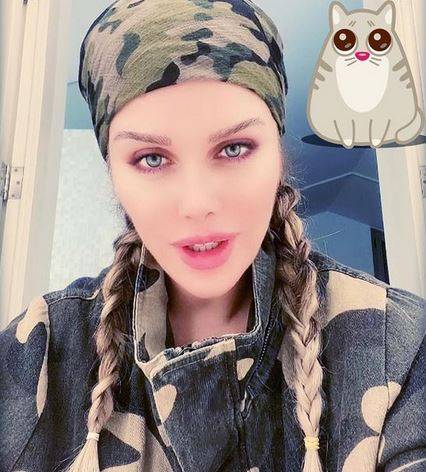 نيكول سابا تثير الجدل بصورة وتعليق عن لقاح كورونا!