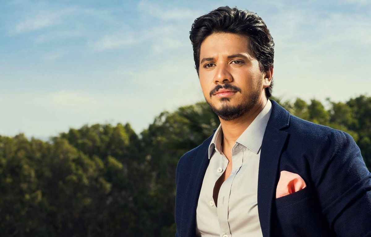 مصطفى حجاج يعاتب أحمد فهمي.. لهذا السبب