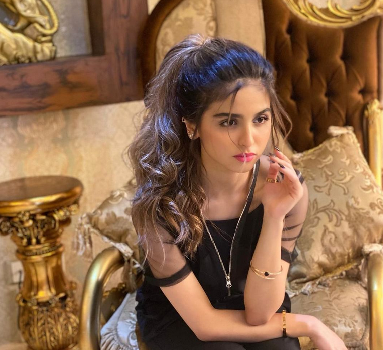 بالفيديو – هجوم على حلا الترك واتهامها بنكران والديها