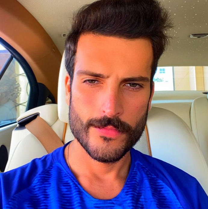 بالفيديو – الظهور الأول لمهند الحمدي برفقة خطيبته يعرّضه للانتقاد