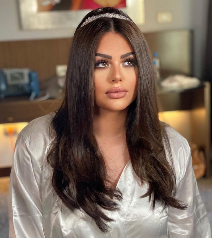 صور قديمة لهنادي مهنى تُظهر جمالها منذ الطفولة