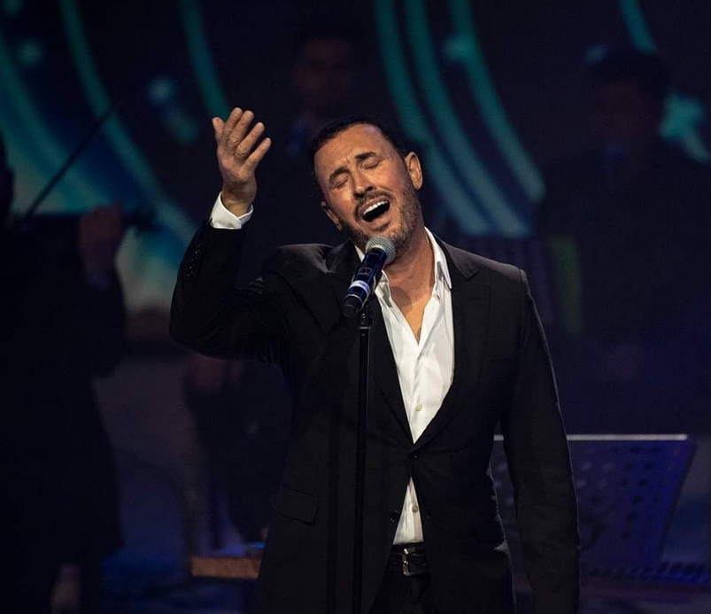 صورة تعود إلى مرحلة شباب كاظم الساهر ومي العيدان تتغزل بجماله