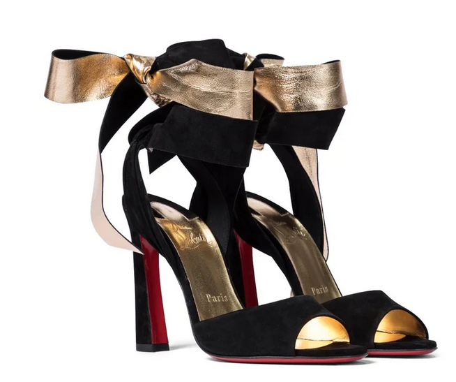 دار Christian Louboutin تترجم فرح نهاية العام بتصميم فريد