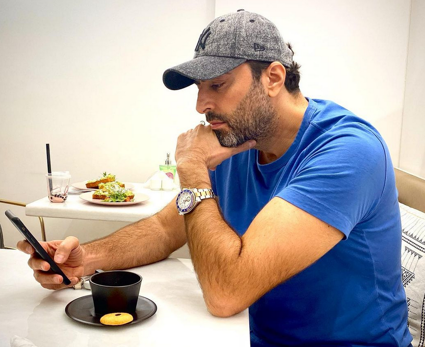 بالفيديو – للمرة الأولى تعرفوا إلى شقيقتَي باسم ياخور... هكذا أبكاه البعد عنهما