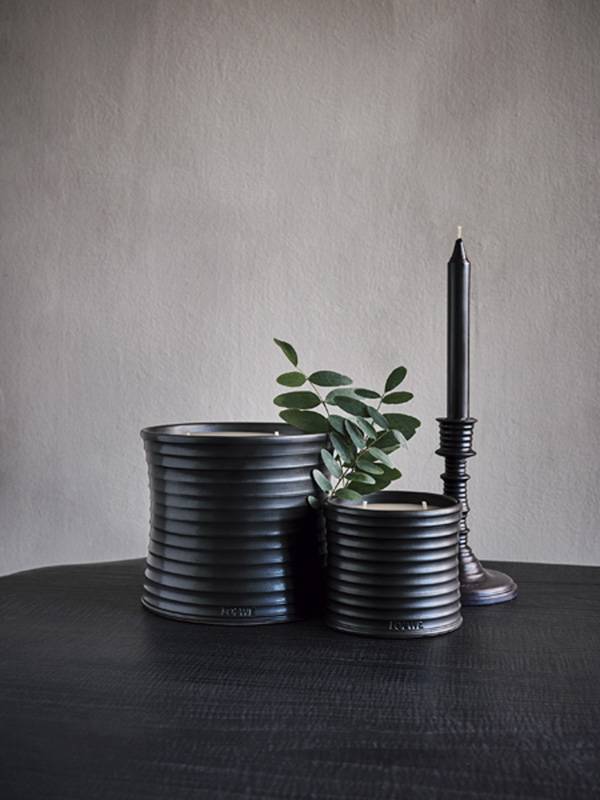 تشكيلة جديدة من الشموع ومعطرات الجو المنزلية بروائح النباتات الفواحة من دار لويفي