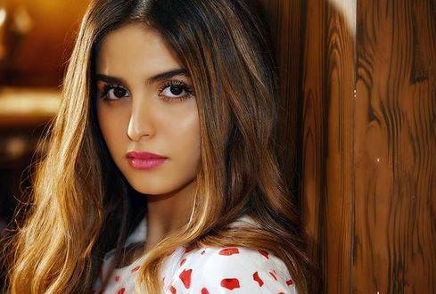 حلا الترك تحدث ضجة بسبب فيديو من 