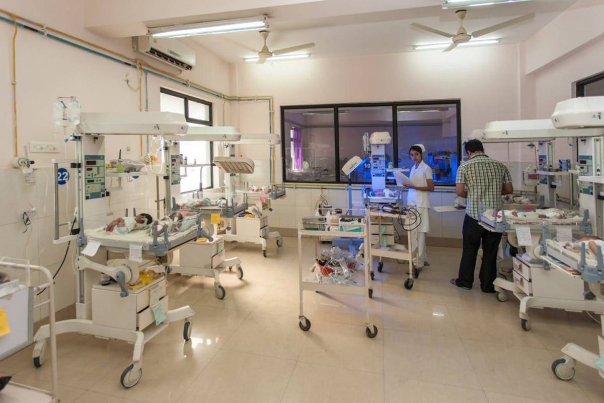 مرض غامض يصيب المئات في الهند... حالات إعياء مفاجئة وإغماء