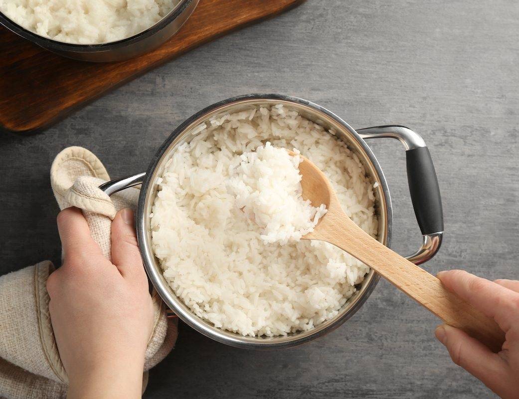 لتنقذي طبق الأرز المتعجن... إليك حيلة التوست الذكية والسهلة