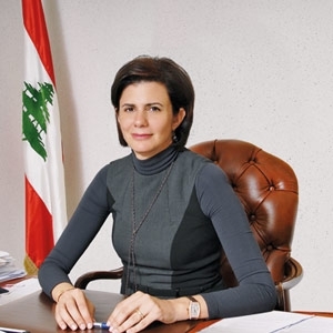وزيرة المال اللبنانية ريّا حفّار الحسن..