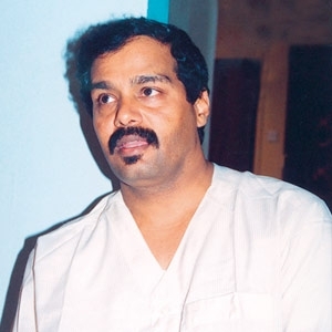 عبد الرحمن العقل يشتري بيتاً مسكوناً بالعفاريت