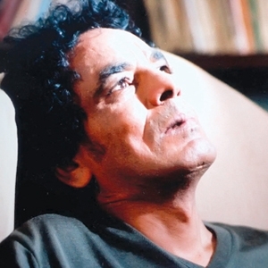 فنانون تحدّوا أحزانهم بالتمثيل والغناء