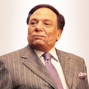 عادل إمام 'يواجه أولاده في المحكمة'