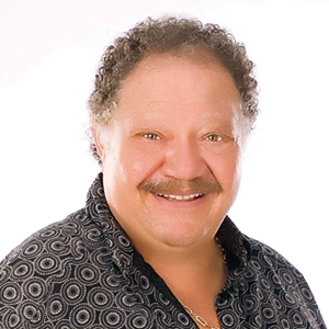 شبح التأجيلات يطارد يحيى الفخراني