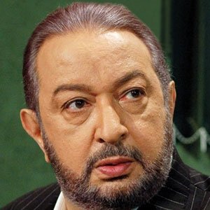 نور الشريف ينفي شائعات