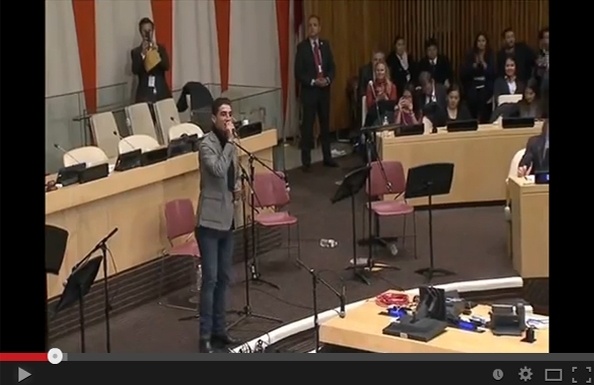 بالفيديو- محمد عسّاف يغنّي في مقر الأمم المتحدة