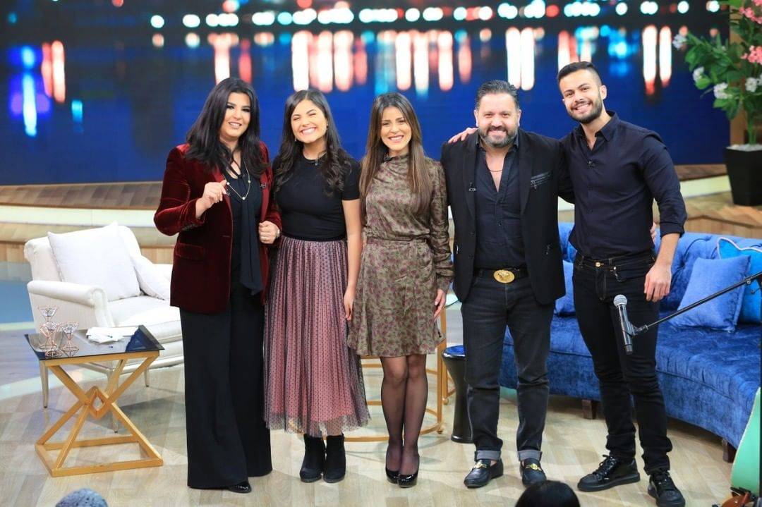 بالفيديو - أسرة إدوارد حديت السوشيال ميديا.. وهذه التفاصيل